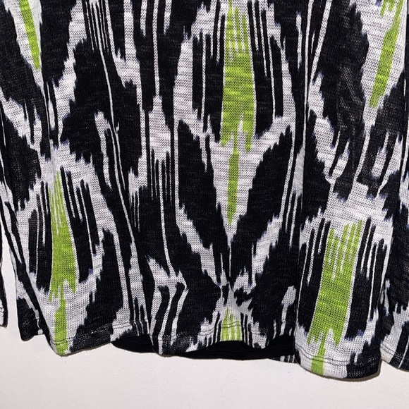 🌹NWT: CHELSEA & THEODORE LIME SALT MULTI BLOUSE - Picture 4 of 12